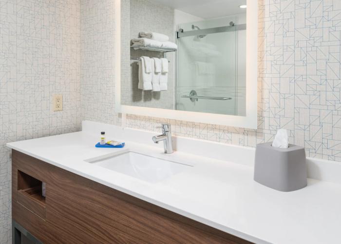 Holiday Inn Express & Suites Milton by IHG
