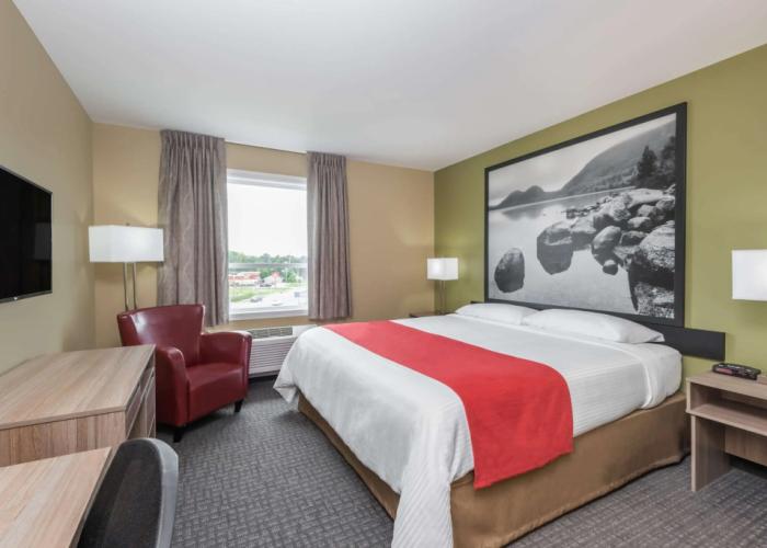 Super 8 by Wyndham Mont Laurier