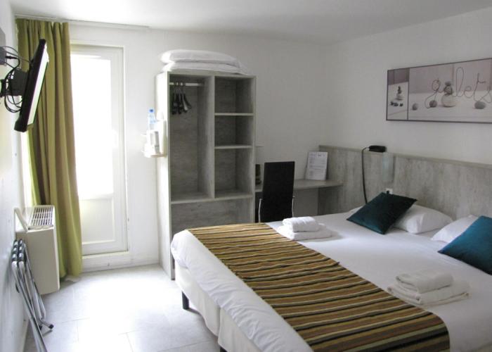 Brit Hotel Bosquet