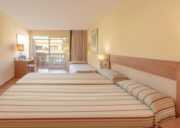 RH Casablanca & Suites Hotel