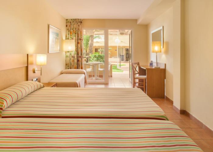 RH Casablanca & Suites Hotel