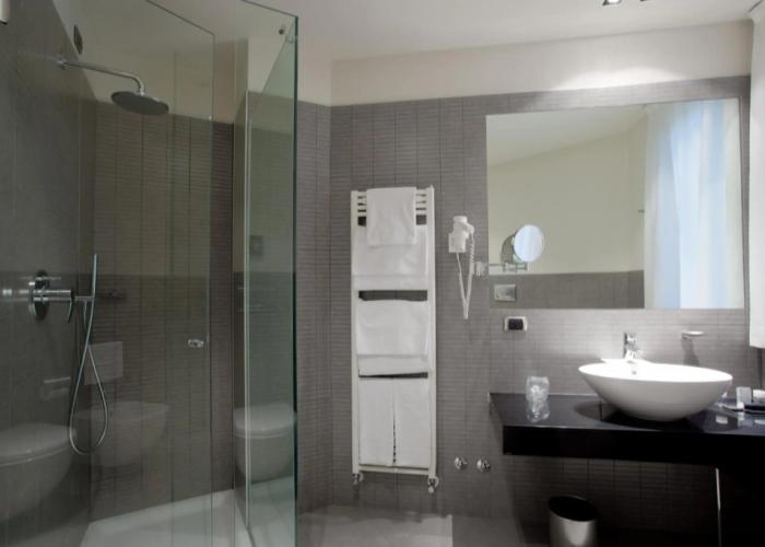 Hotel Ovest