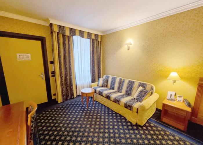 Hotel Ovest