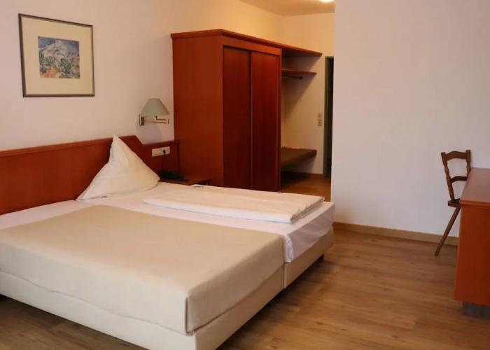Hotel Rebgarten