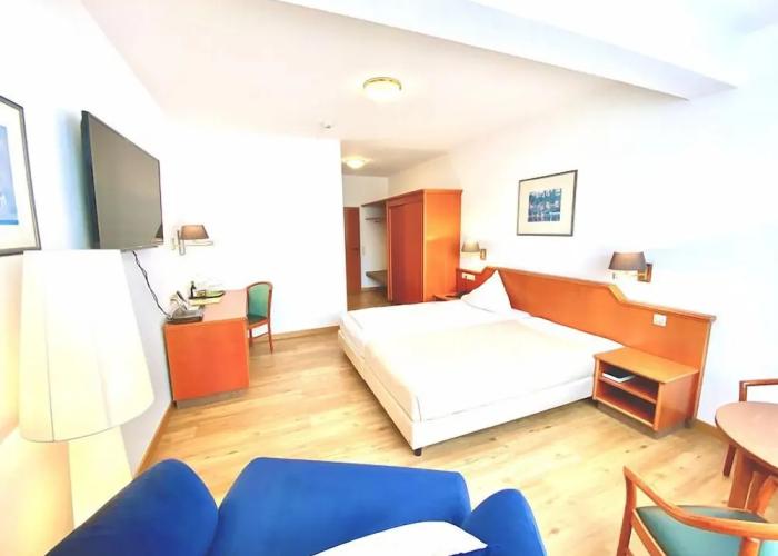 Hotel Rebgarten