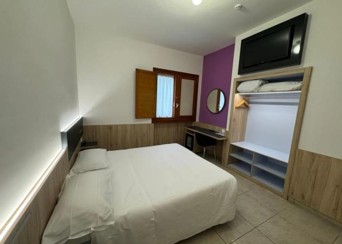 Hotel Holidays