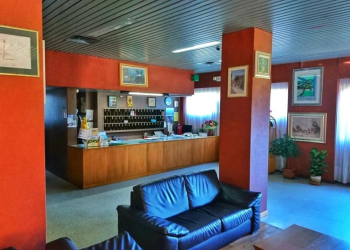 Hotel Holidays