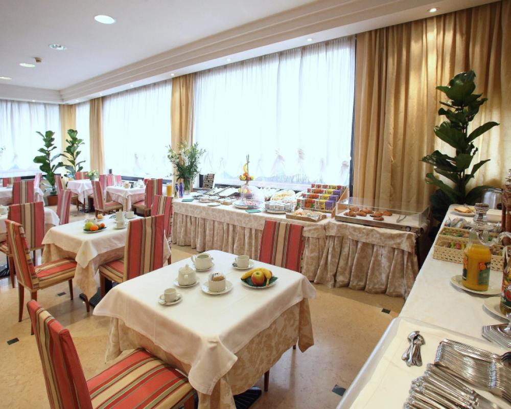 фото Hotel Cyrano