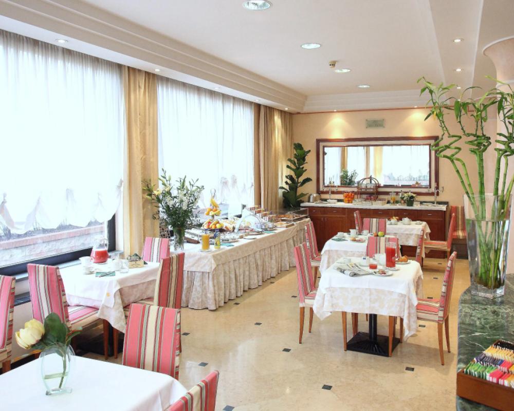 фото Hotel Cyrano