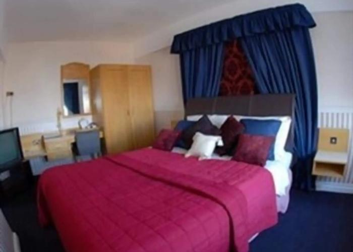 The Bridge Hotel