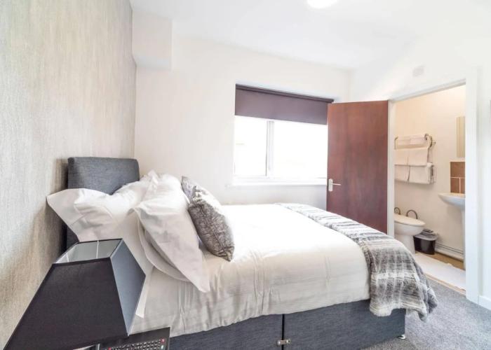 Kirks Korner Hotel