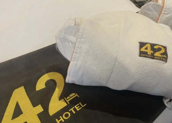 42 Apart-hotel
