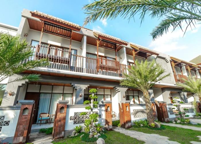 Lovina Beach Club & Resort