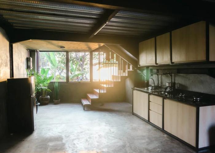 EJ House