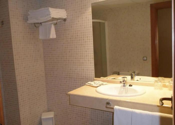 Torre Monreal Hotel