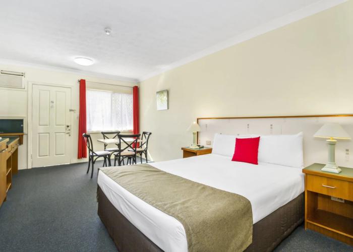 Bayswater Tweed Motel