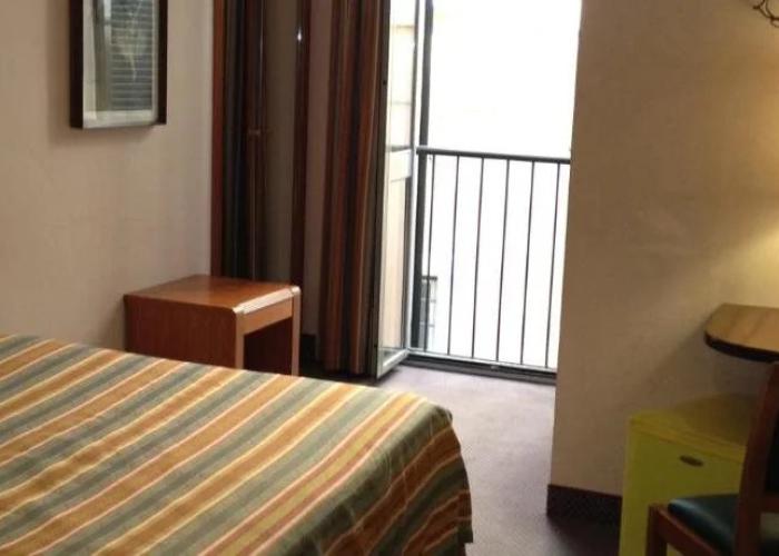 Hotel Intra
