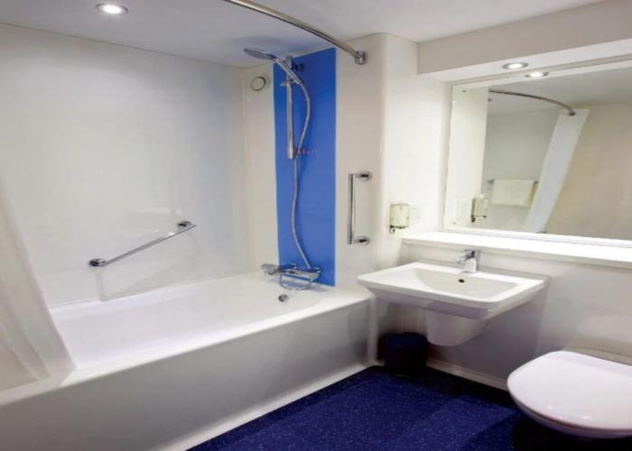 Travelodge Wirral Eastham