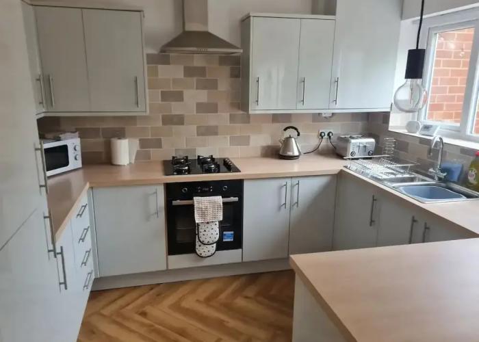 5bed House Wirral Near Liverpool,chester