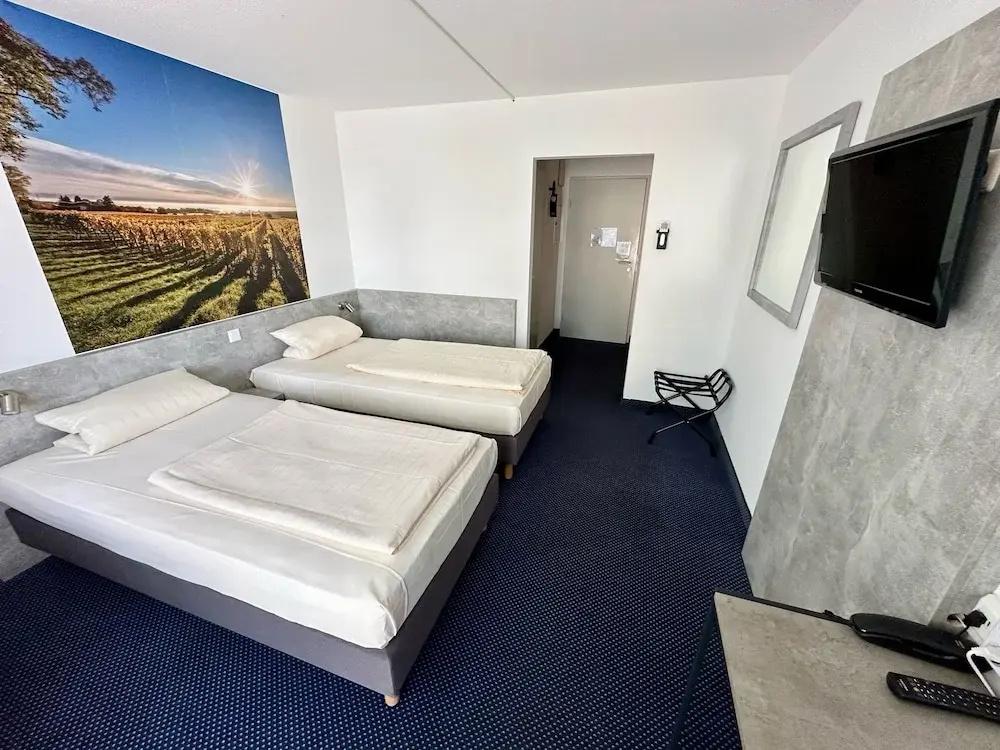 фото Asgard Hotel