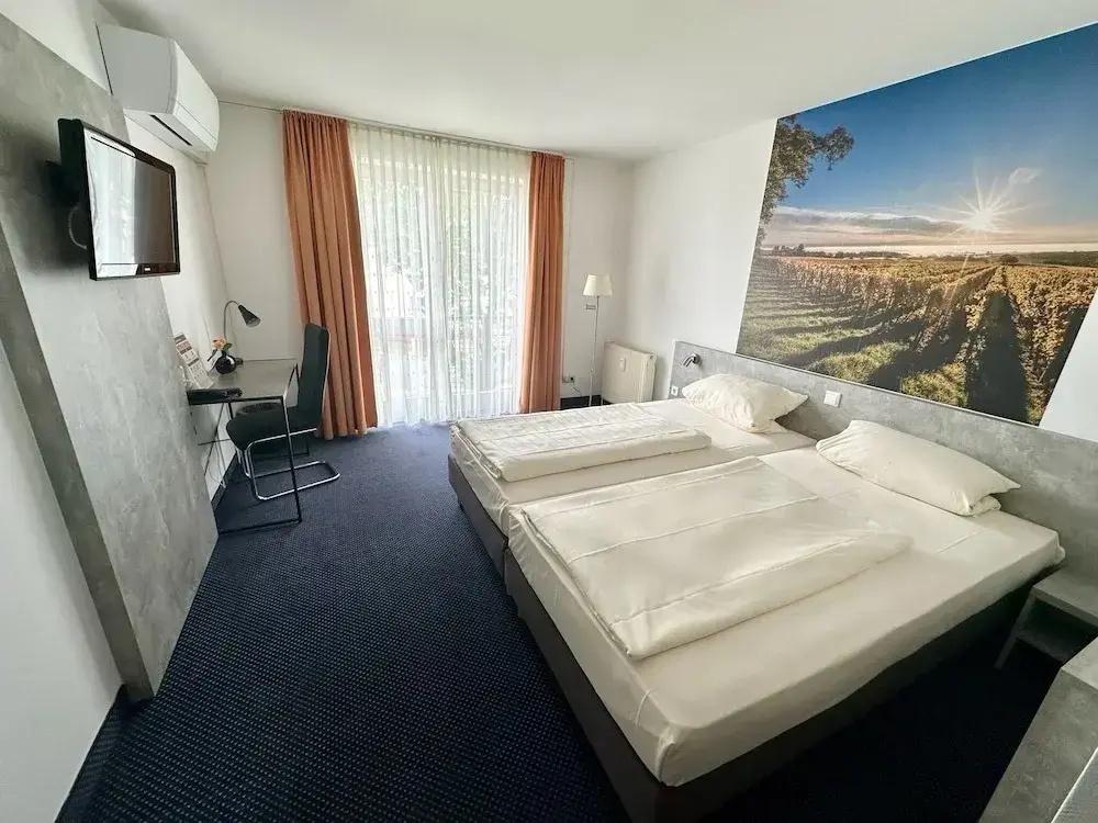 фото Asgard Hotel