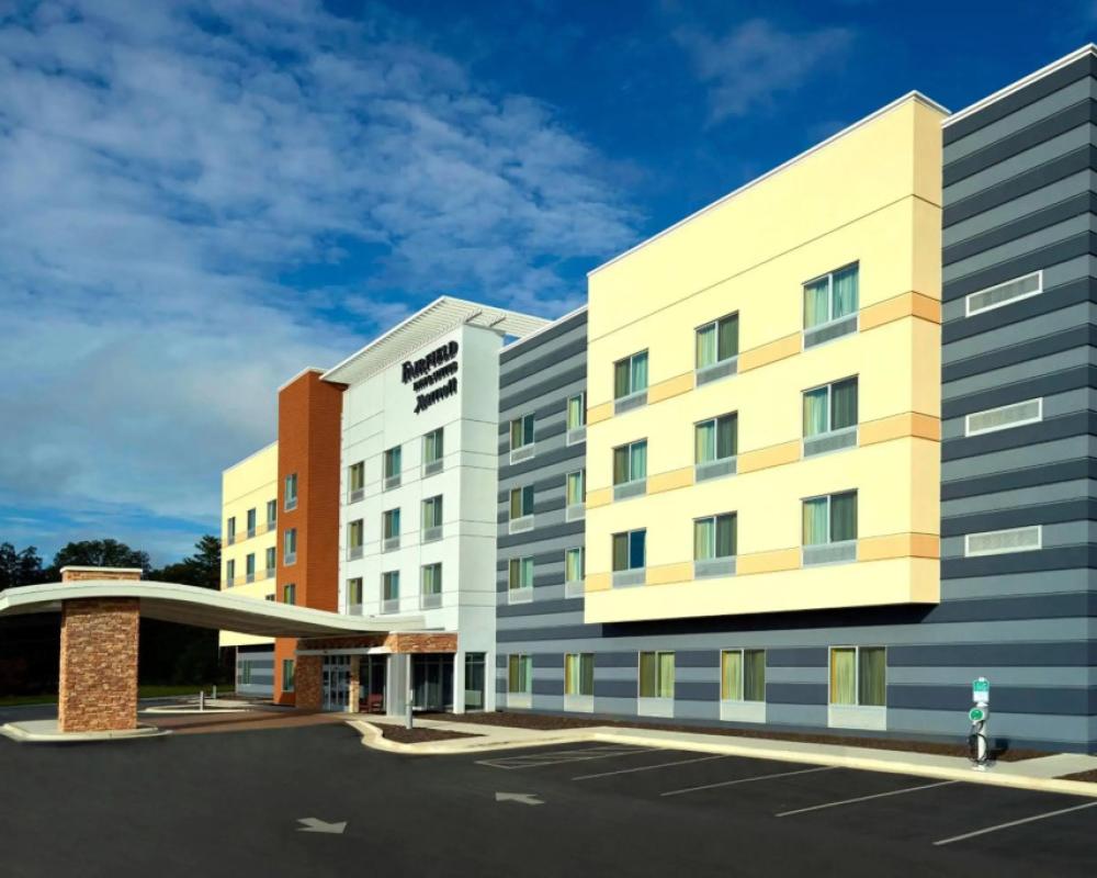 Fairfield Inn & Suites by Marriott Hendersonville Flat Rock
