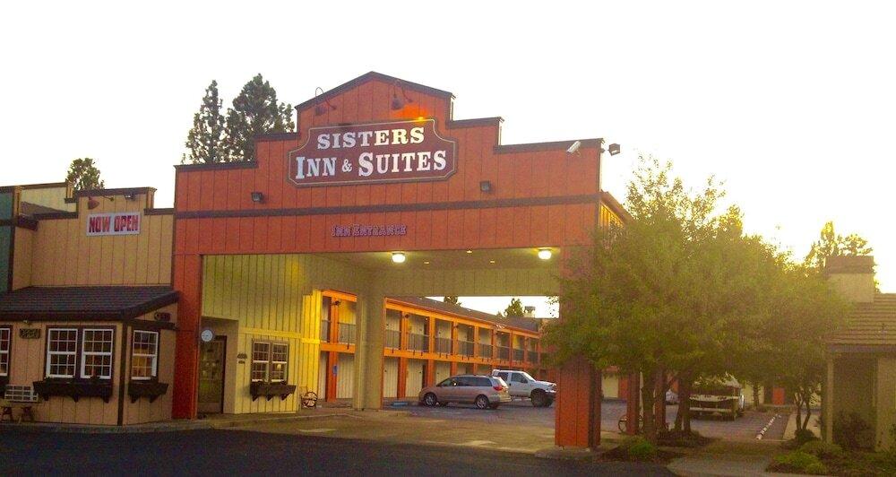 Sisters Inn And Suites