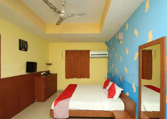 OYO 1764 Hotel Maruti Lodging