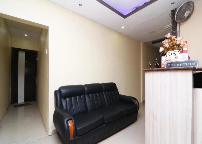 OYO 1764 Hotel Maruti Lodging