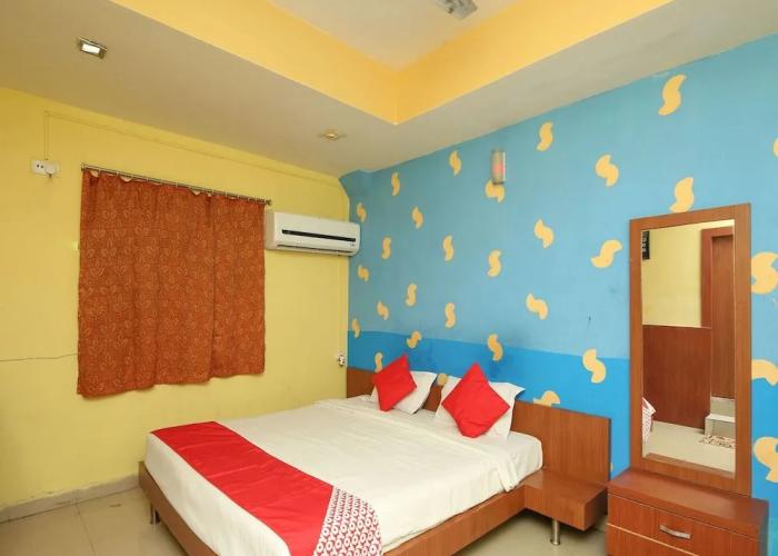 OYO 1764 Hotel Maruti Lodging