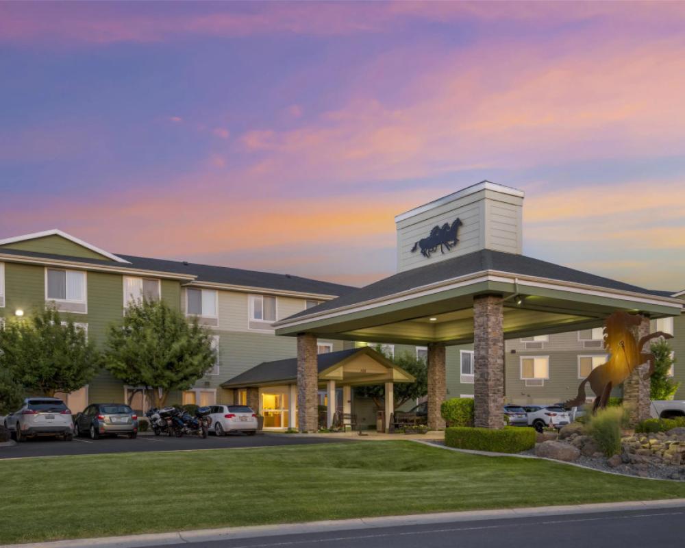 Best Western Bronco Inn