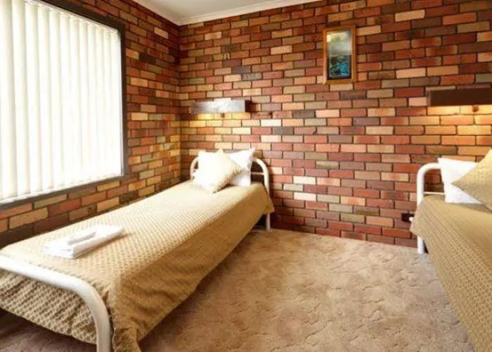 Belvoir Village Motel & Apartments