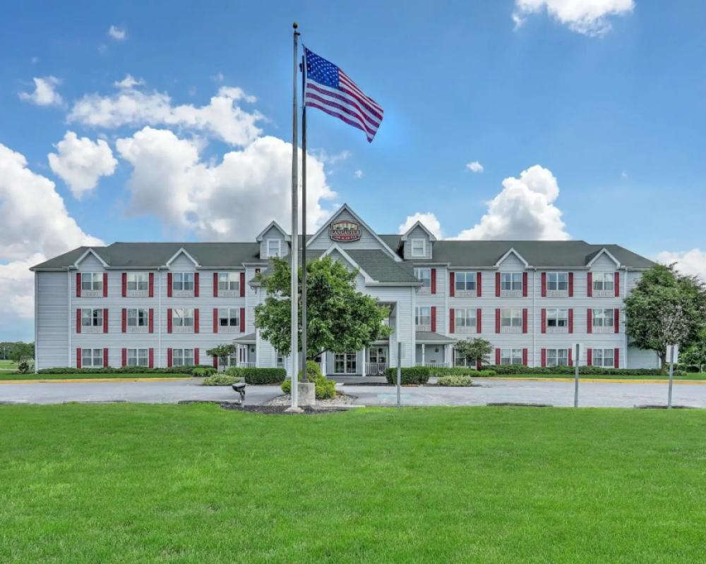 Lancaster Inn and Suites