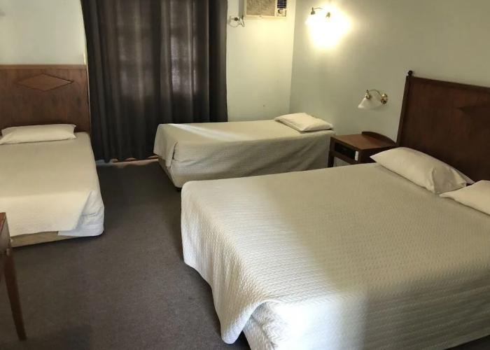 Bororen Hotel Motel