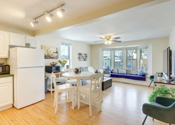 Cozy Delafield Apartment - Walk to Lake!