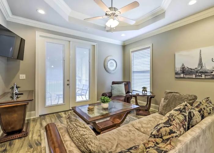 Diamondhead Condo - Marina, Pool Access & Golfing!