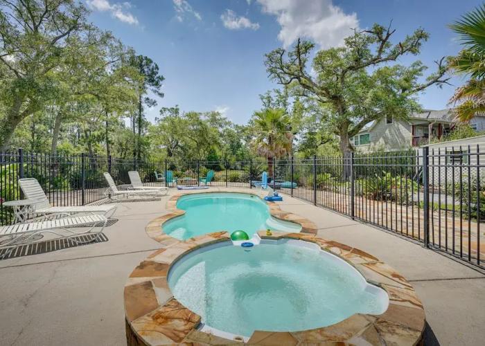 Waterfront Pass Christian Oasis ~ 2 Mi to Beach!