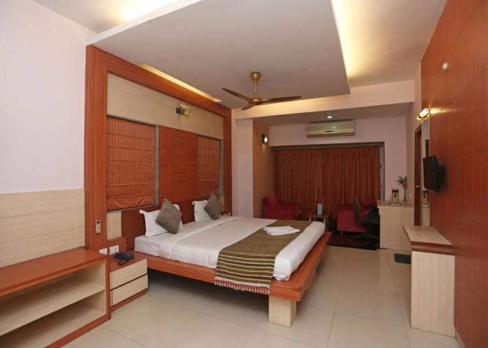 Hotel Rushabh Home