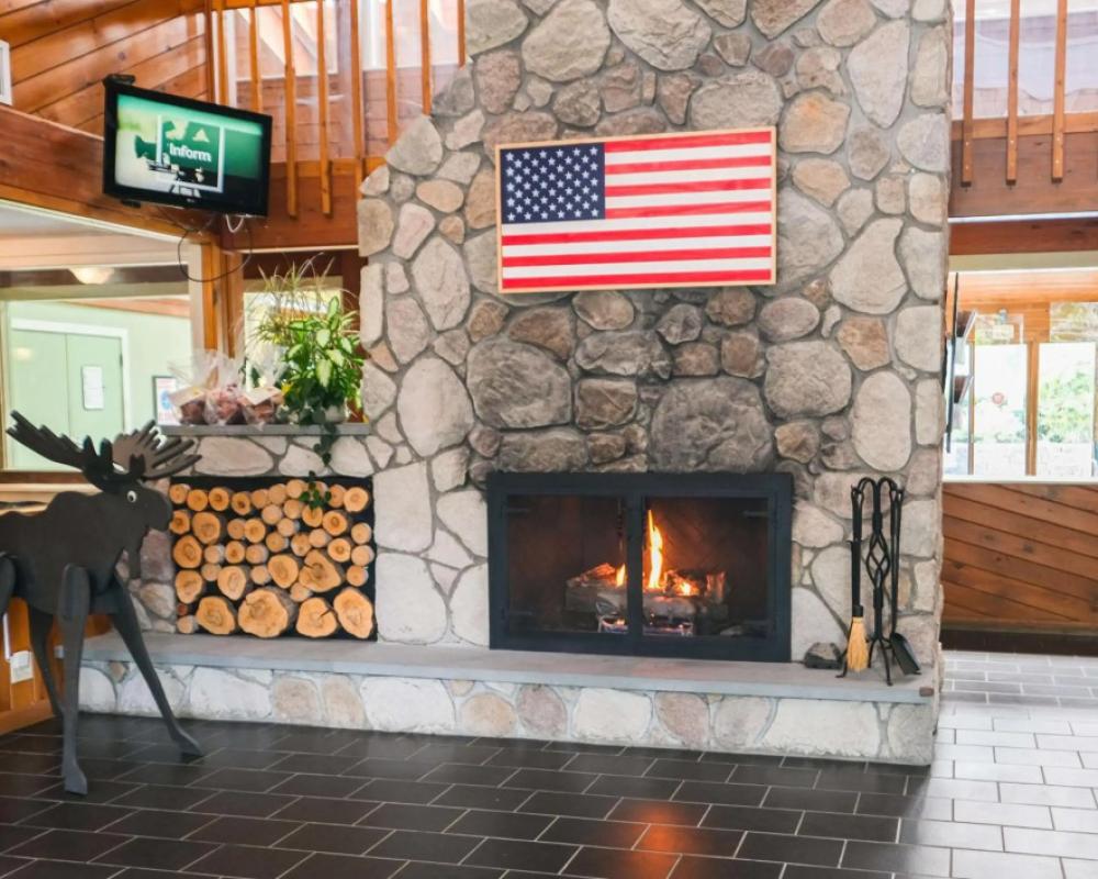 Fireside Inn & Suites Gilford