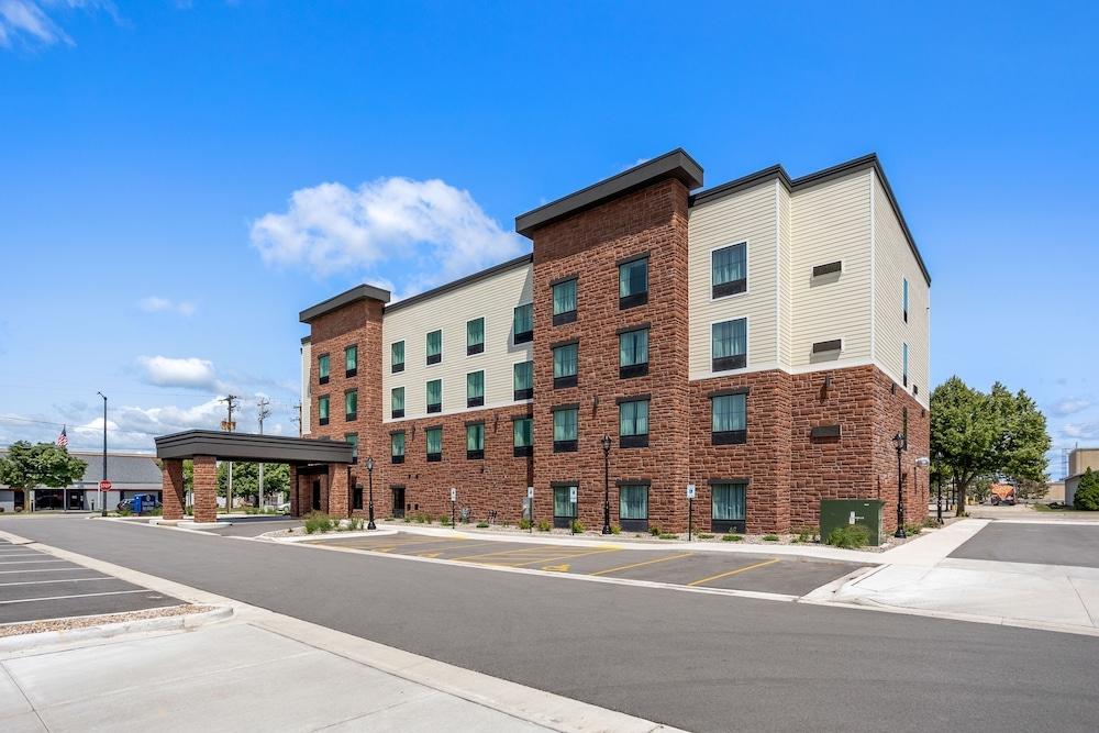 Cobblestone Hotel & Suites - Lynden