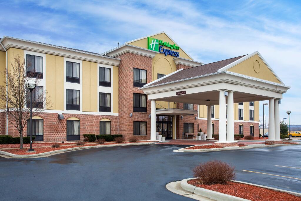 Holiday Inn Express & Suites Martinsville by IHG