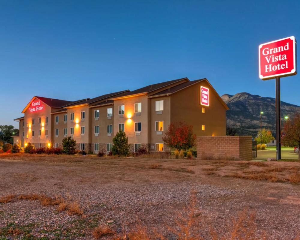 Grand Vista Hotel Parachute