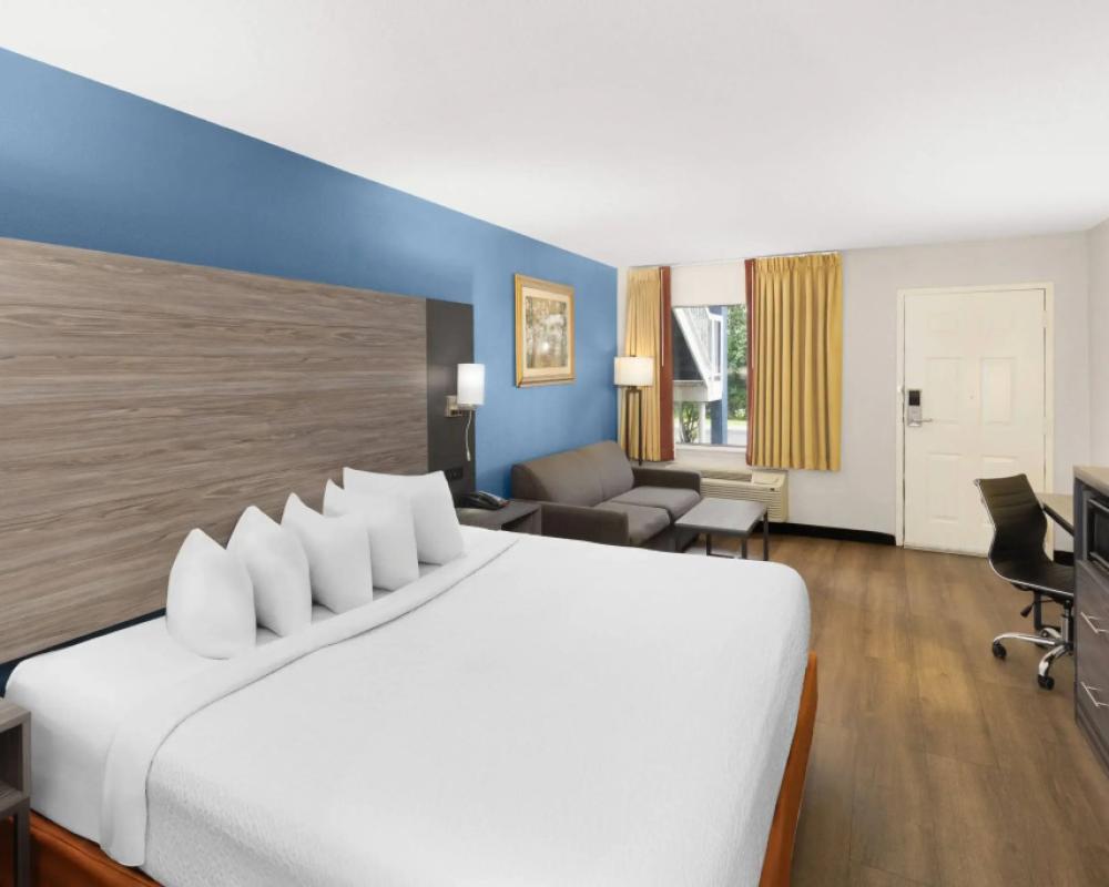 Baymont by Wyndham Richburg/Chester Area