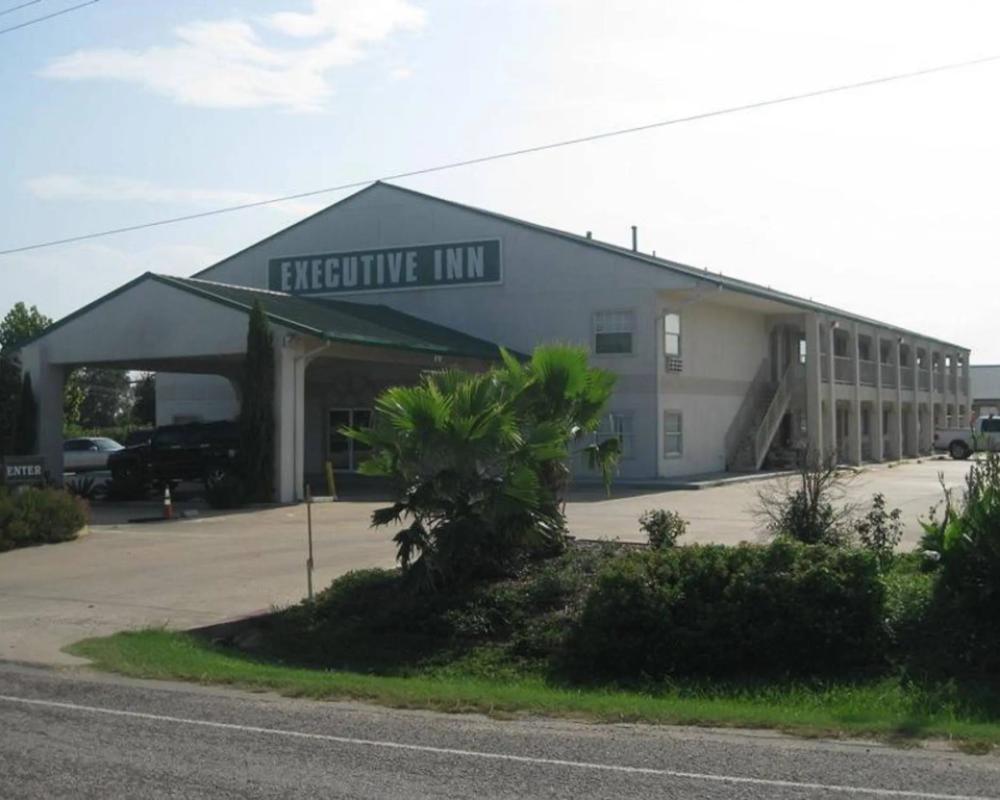 Executive Inn & Suites Schulenburg