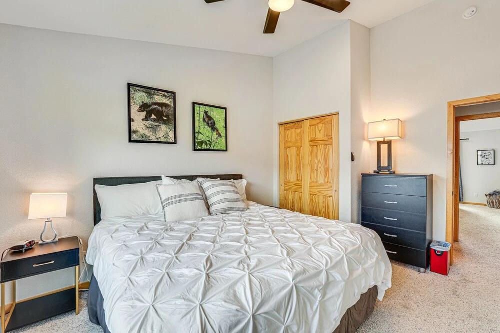 8 Mi to Keystone: Mtn-view Ski Retreat!