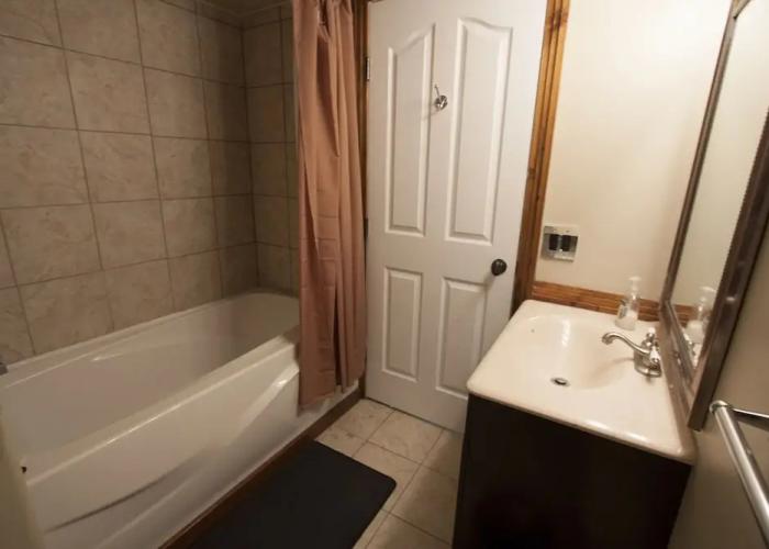 Cobblestone Manor B&B