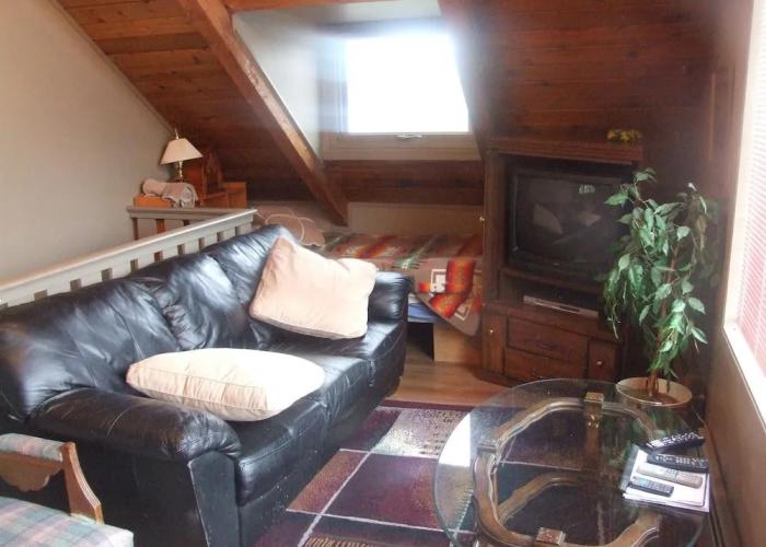 Cobblestone Manor B&B