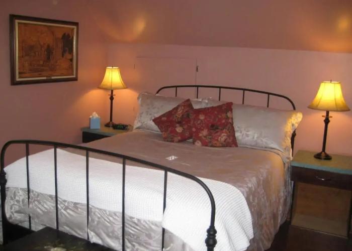 Phoenix House B&B