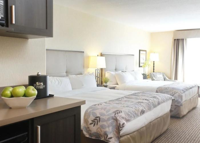 Pomeroy Inn & Suites at Olds