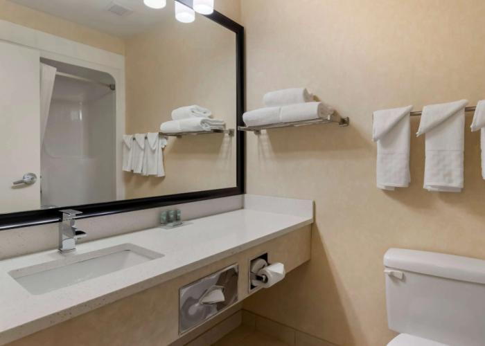 Best Western Cold Lake Inn